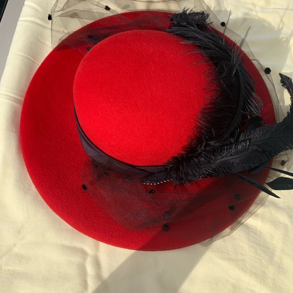 Hat - Picture 3 of 6